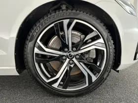 Volvo V60 2.0 T8 390pk Twin Engine AWD R-Design Trekhaak Camera harman/kardon Stoelverwarming Navigatie thumbnail 45