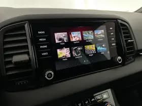 Škoda Karoq 1.5 TSI 150pk DSG ACT Sportline Business Trekhaak Camera Canton Keyless Virtual Cockpit Stoelverwarming Navigatie thumbnail 25