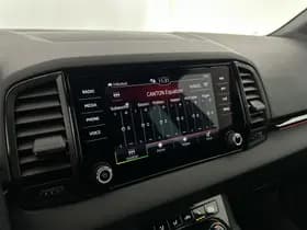 Škoda Karoq 1.5 TSI 150pk DSG ACT Sportline Business Trekhaak Camera Canton Keyless Virtual Cockpit Stoelverwarming Navigatie thumbnail 37