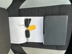 Volkswagen Polo 1.2 TSI 90pk 2x R-Line Xenon Panoramadak Cruise Control Climate Control thumbnail 31