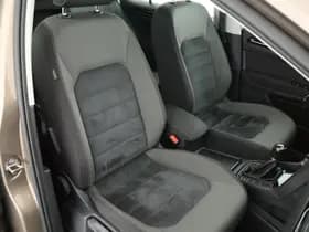 Volkswagen Golf Sportsvan 1.4 TSI 125pk H6 Highline Trekhaak Xenon Stoelverwarming Navigatie thumbnail 2