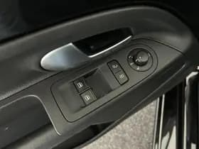 Volkswagen Up! 1.0 60pk BMT move up! Airco DAB Maps&More 5drs thumbnail 13