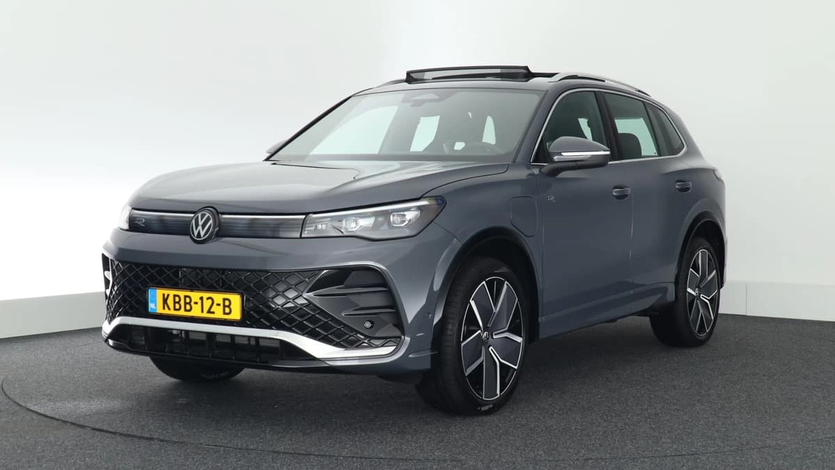 Volkswagen Tiguan 1.5 272pk eHybrid R-Line Edition Trekhaak Camera Keyless Massage Virtual Cockpit Panoramadak Carplay — foto 1