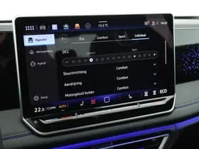 Volkswagen Tiguan 1.5 272pk eHybrid R-Line Edition Trekhaak Camera Keyless Massage Virtual Cockpit Panoramadak Carplay thumbnail 31