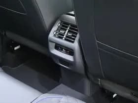 Volkswagen Tiguan 1.5 272pk eHybrid R-Line Edition Trekhaak Camera Keyless Massage Virtual Cockpit Panoramadak Carplay thumbnail 48