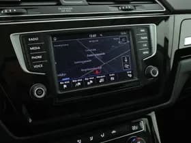 Volkswagen Touran 1.2 TSI 110pk R-Line Highline 7Pers. Trekhaak Led Panoramadak Navigatie thumbnail 22