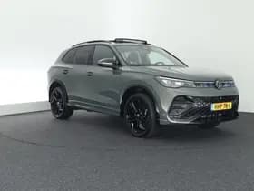 Volkswagen Tiguan 1.5 204pk eHybrid R-Line Edition Black Style Camera Panoramadak Massage Stoelverwarming Keyless Virtual Cockpit Navigatie thumbnail 12