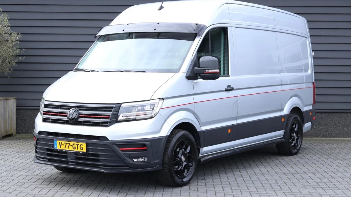 Volkswagen Crafter 35 2.0 TDI 140pk DSG L3H3 Exclusive Trekhaak Camera Leder Led Sidebars Zonneklep Navigatie Bijrijdersbank — foto 1