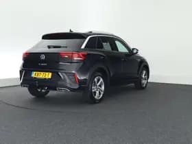Volkswagen T-Roc 1.5 TSI 150pk DSG R-Line Edition Trekhaak Camera Stoelverwarming Virtual Cockpit Navigatie thumbnail 9