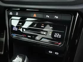 Volkswagen T-Roc 1.5 TSI 150pk DSG R-Line Black Style Camera Keyless Virtual Cockpit App-Connect thumbnail 34