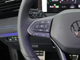 Volkswagen Tiguan 1.5 272pk eHybrid R-Line Edition Black Style Trekhaak 360Camera Keyless Massage Virtual Cockpit Panoramadak Navigatie thumbnail 17