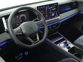 Volkswagen Tiguan 1.5 272pk eHybrid R-Line Edition Black Style Trekhaak 360Camera Keyless Massage Virtual Cockpit Panoramadak Navigatie thumbnail 3