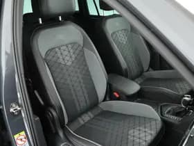 Volkswagen Tiguan 1.4 TSI eHybrid 245pk R-Line Business Trekhaak Camera Virtual Cockpit Stoelverwarming Panoramadak Navigatie thumbnail 2