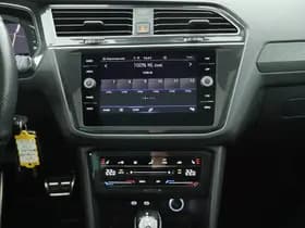 Volkswagen Tiguan 1.4 TSI eHybrid 245pk R-Line Business Trekhaak Camera Virtual Cockpit Stoelverwarming Panoramadak Navigatie thumbnail 14