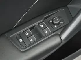 Volkswagen Tiguan 1.4 TSI eHybrid 245pk R-Line Business Trekhaak Camera Virtual Cockpit Stoelverwarming Panoramadak Navigatie thumbnail 15