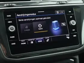 Volkswagen Tiguan 1.4 TSI eHybrid 245pk R-Line Business Trekhaak Camera Virtual Cockpit Stoelverwarming Panoramadak Navigatie thumbnail 23