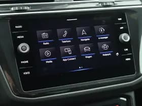 Volkswagen Tiguan 1.4 TSI eHybrid 245pk R-Line Business Trekhaak Camera Virtual Cockpit Stoelverwarming Panoramadak Navigatie thumbnail 26