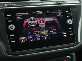 Volkswagen Tiguan 1.4 TSI eHybrid 245pk R-Line Business Trekhaak Camera Virtual Cockpit Stoelverwarming Panoramadak Navigatie thumbnail 28