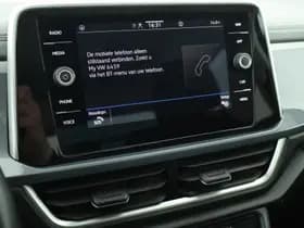 Volkswagen T-Roc 1.5 TSI 150pk Style Trekhaak Camera Led Keyless Stoelverwarming Virtual Cockpit App-Connect thumbnail 32