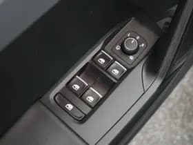 SEAT Leon 1.4 TSI 204pk eHybrid PHEV FR Business Intense Stoelverwarming Navigatie thumbnail 16