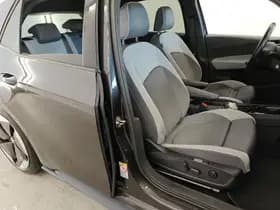 Volkswagen ID.3 First Max 204pk 58 kWh SOH 93% Panoramadak Camera Sportstoelen Stoelverwarming IQ LED thumbnail 5