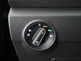 Volkswagen T-Roc 1.5 TSI 150pk DSG R-Line Edition Trekhaak Camera Stoelverwarming Virtual Cockpit Navigatie thumbnail 16