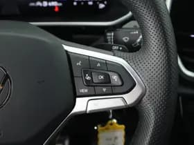 Volkswagen T-Roc 1.5 TSI 150pk DSG R-Line Edition Trekhaak Camera Stoelverwarming Virtual Cockpit Navigatie thumbnail 18