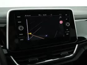 Volkswagen T-Roc 1.5 TSI 150pk DSG R-Line Edition Trekhaak Camera Stoelverwarming Virtual Cockpit Navigatie thumbnail 19