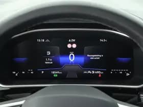 Volkswagen T-Roc 1.5 TSI 150pk DSG R-Line Edition Trekhaak Camera Stoelverwarming Virtual Cockpit Navigatie thumbnail 37