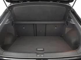 Volkswagen T-Roc 1.5 TSI 150pk DSG R-Line Edition Trekhaak Camera Stoelverwarming Virtual Cockpit Navigatie thumbnail 40