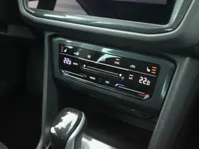 Volkswagen Tiguan 1.5 TSI 150pk DSG Elegance Trekhaak 360Camera IQ.Light Headup Keyless Virtual Cockpit Navigatie thumbnail 39