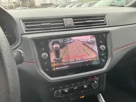 SEAT Arona 1.5 TSI 150pk FR Business Intense Camera Trekhaak Beats Alcantara Navigatie Keyless ACC thumbnail 3