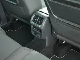 Volkswagen Tiguan 1.4 TSI 150pk DSG R-Line Highline Trekhaak Stoelverwarming Keyless Virtual Cockpit Navigatie thumbnail 37