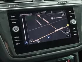 Volkswagen Tiguan 1.4 TSI eHybrid 245pk Elegance Camera Keyless Stoelverwarming Panoramadak Virtual Cockpit Navigatie thumbnail 21