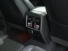 Porsche Cayenne Coupé 3.0 462pk E-Hybrid Platinum Edition Panoramadak Camera Luchtvering Memory Leder Bose Navigatie thumbnail 44