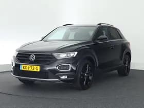 Volkswagen T-Roc 1.5 TSI 150pk DSG Sport Black Style Trekhaak Led Stoelverwarming Virtual Cockpit Navigatie