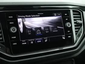 Volkswagen T-Roc 1.5 TSI 150pk DSG Sport Black Style Trekhaak Led Stoelverwarming Virtual Cockpit Navigatie thumbnail 36