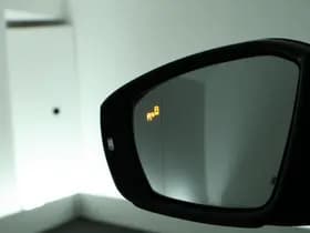 Volkswagen T-Roc 1.5 TSI 150pk DSG Sport Black Style Trekhaak Led Stoelverwarming Virtual Cockpit Navigatie thumbnail 6