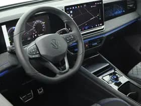 Volkswagen Tiguan 1.5 272pk eHybrid R-Line Edition Black Style Trekhaak 360Camera Keyless Massage Virtual Cockpit Panoramadak Navigatie thumbnail 3