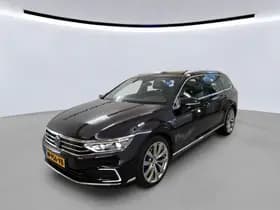 Volkswagen Passat Variant 1.4 TSI PHEV 218pk GTE Business Trekhaak Panoramadak Leder Stoelverwarming
