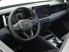 Volkswagen Tiguan 1.5 272pk eHybrid R-Line Edition Black Style Trekhaak 360Camera Keyless Massage Virtual Cockpit Panoramadak Navigatie thumbnail 3