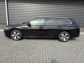 Volkswagen Passat Variant 1.5 eHybrid 204pk Business Trekhaak Camera Leder/Alcantara Stoel+ Stuurverwarming Massage Led Navigatie thumbnail 2