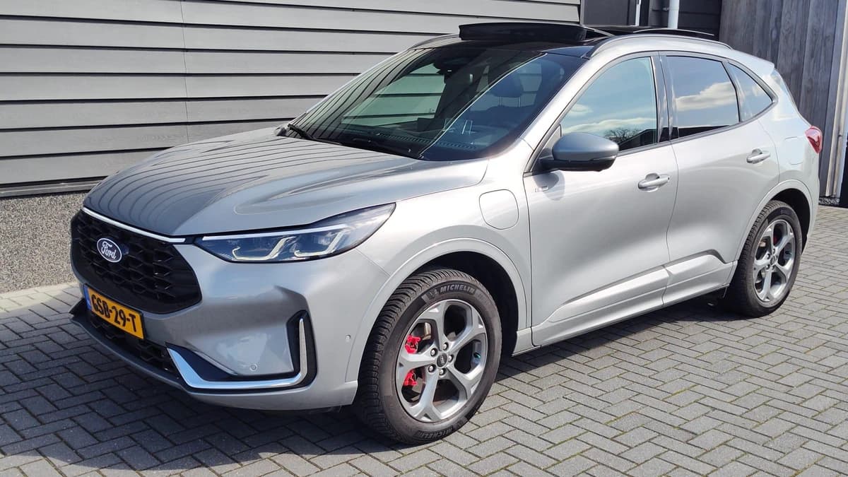 Ford Kuga 2.5 PHEV 224pk ST-Line X Panoramadak Trekhaak Stoelverwarming HUD B&O Audio — foto 1