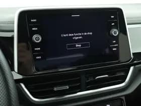 Volkswagen T-Roc 1.5 TSI 150pk DSG 2x R-Line Stoelverwarming App-Connect Led thumbnail 20
