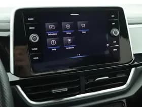 Volkswagen T-Roc 1.5 TSI 150pk DSG 2x R-Line Stoelverwarming App-Connect Led thumbnail 24