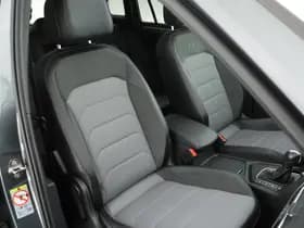 Volkswagen Tiguan 1.5 TSI 150pk DSG ACT 2x R-Line Black Style Trekhaak Camera Keyless Virtual Cockpit Panoramadak Navigatie thumbnail 2