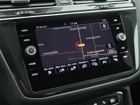 Volkswagen Tiguan 1.5 TSI 150pk DSG ACT 2x R-Line Black Style Trekhaak Camera Keyless Virtual Cockpit Panoramadak Navigatie thumbnail 25