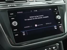 Volkswagen Tiguan 1.5 TSI 150pk DSG ACT 2x R-Line Black Style Trekhaak Camera Keyless Virtual Cockpit Panoramadak Navigatie thumbnail 26