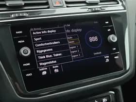 Volkswagen Tiguan 1.5 TSI 150pk DSG ACT 2x R-Line Black Style Trekhaak Camera Keyless Virtual Cockpit Panoramadak Navigatie thumbnail 27