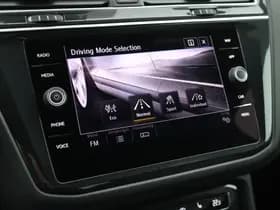 Volkswagen Tiguan 1.5 TSI 150pk DSG ACT 2x R-Line Black Style Trekhaak Camera Keyless Virtual Cockpit Panoramadak Navigatie thumbnail 37